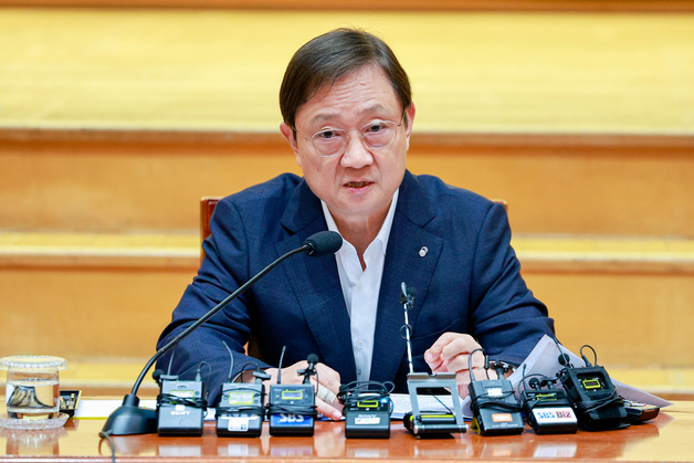 "소비자 체감 변화가 진짜 성과"…이찬진, 금융소비자보호 1년 성과 공개