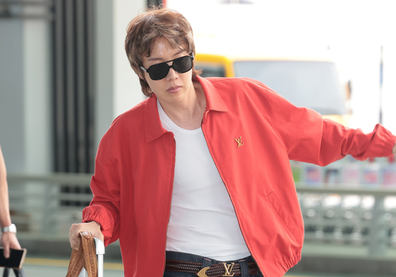 제이홉, 비행기 타러 가요