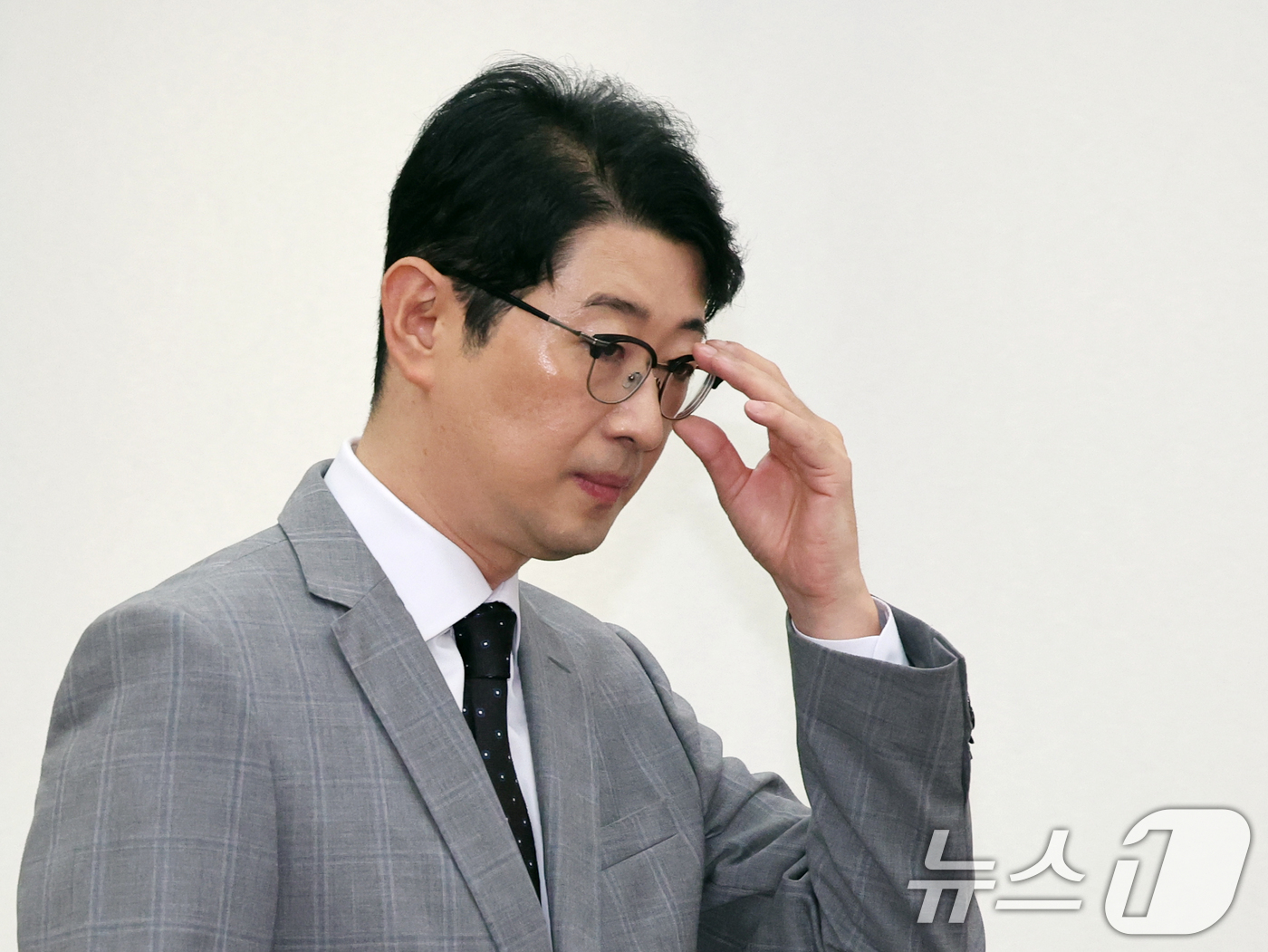 (서울=뉴스1) 황기선 기자 = 주진우 국민의힘 이재명 대통령 재판취소 저지 특별위원회 위원장이 22일 오전 서울 여의도 국회에서 열린 특위 1차회의에 참석하고 있다.  2026. …