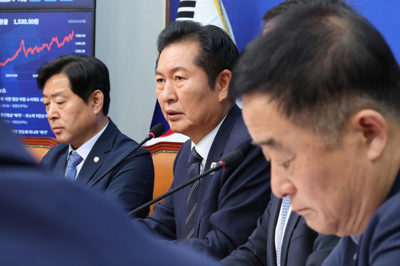 최고위원회의 모두발언하는 정청래