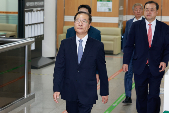 구형보다 높은 형 택한 이진관 재판부…한덕수보다 박성재 중형 선고 이유는