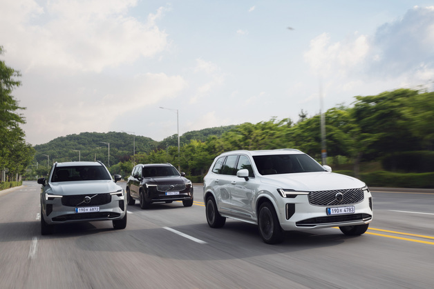 플래그십 존재감 통했다…볼보 S90·XC90 올 판매량 90%↑ '돌풍'