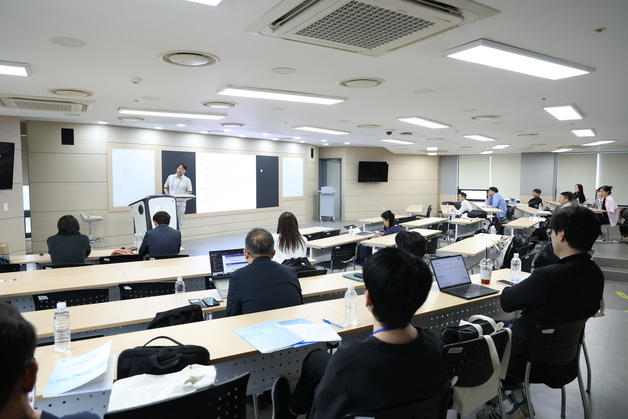 "생성형 AI, 고숙련 직군-저학력층 간 양극화 현상 심화할 수도"