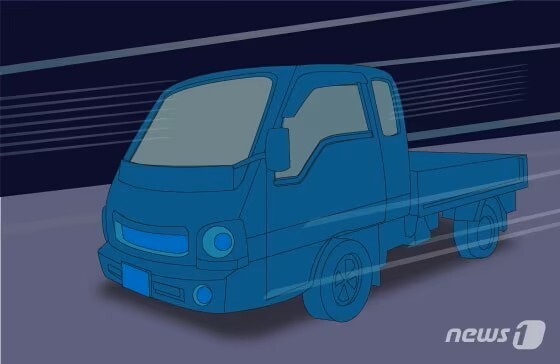 '탄산칼슘 100여포대 '와르르'…제천 송학IC 육교 램프 구간 통제