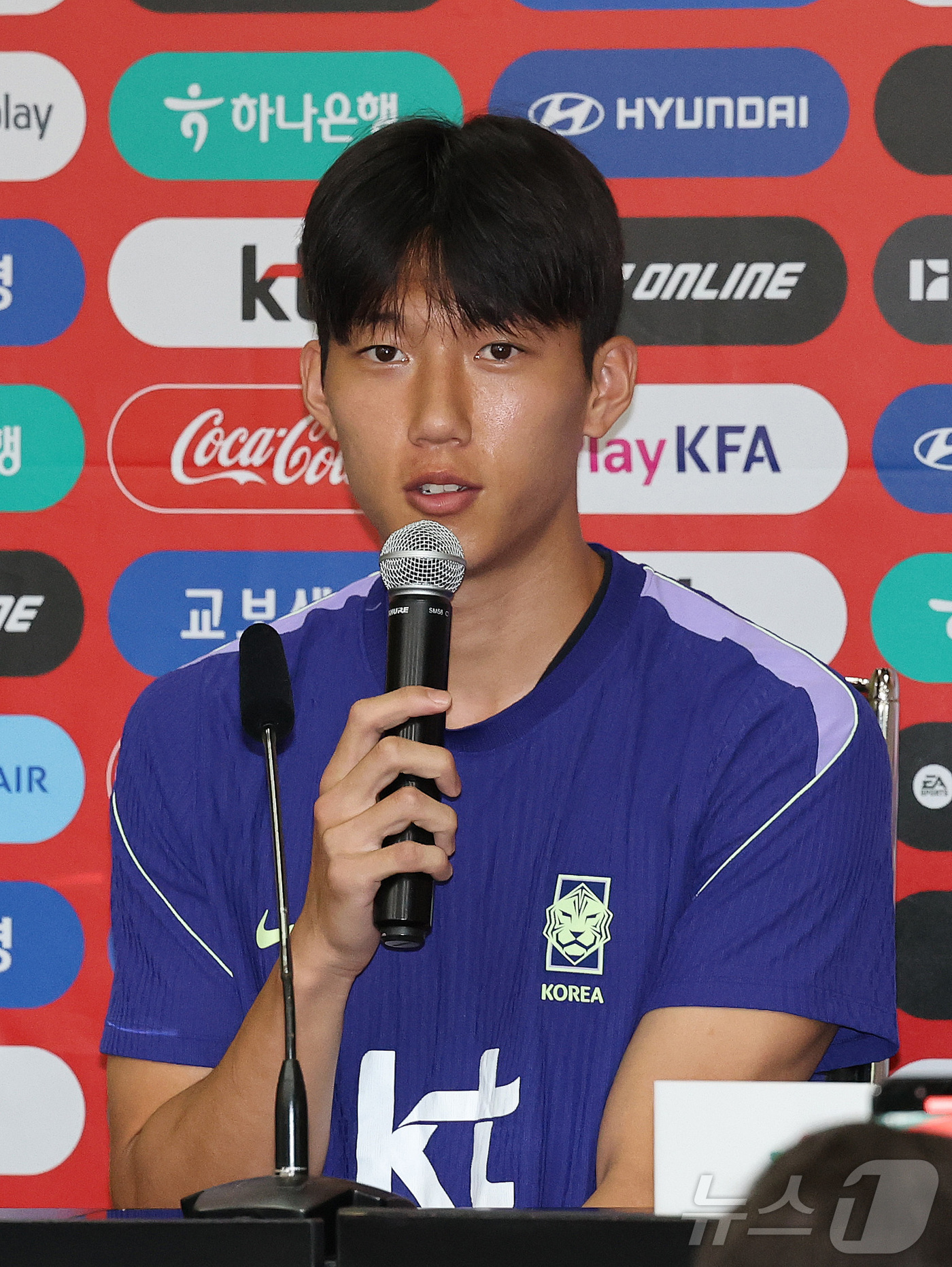 (몬테레이(멕시코)=뉴스1) 임세영 기자 = 대한민국 축구대표팀 이한범이 22일(현지시간) 멕시코 누에보 레온주 몬테레이 에스타디오 우니베르시타리오에서 훈련에 앞서 열린 인터뷰에서 …