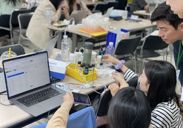 교사들이 직접 AI 과학탐구 실험…T셀파 과학에듀톤 열려