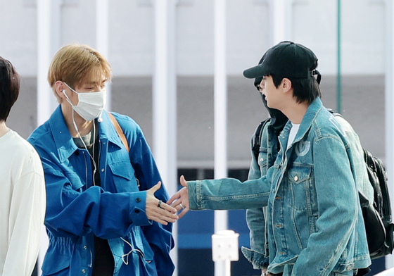 BTS 뷔·진, 반갑구만 반가워