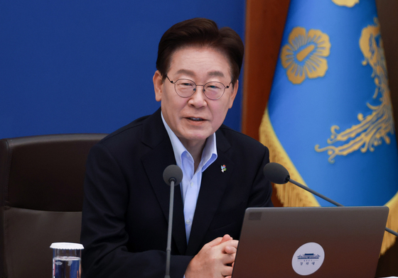 국무회의 발언하는 이재명 대통령