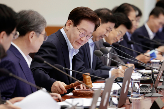 이재명 대통령, 국무회의 주재