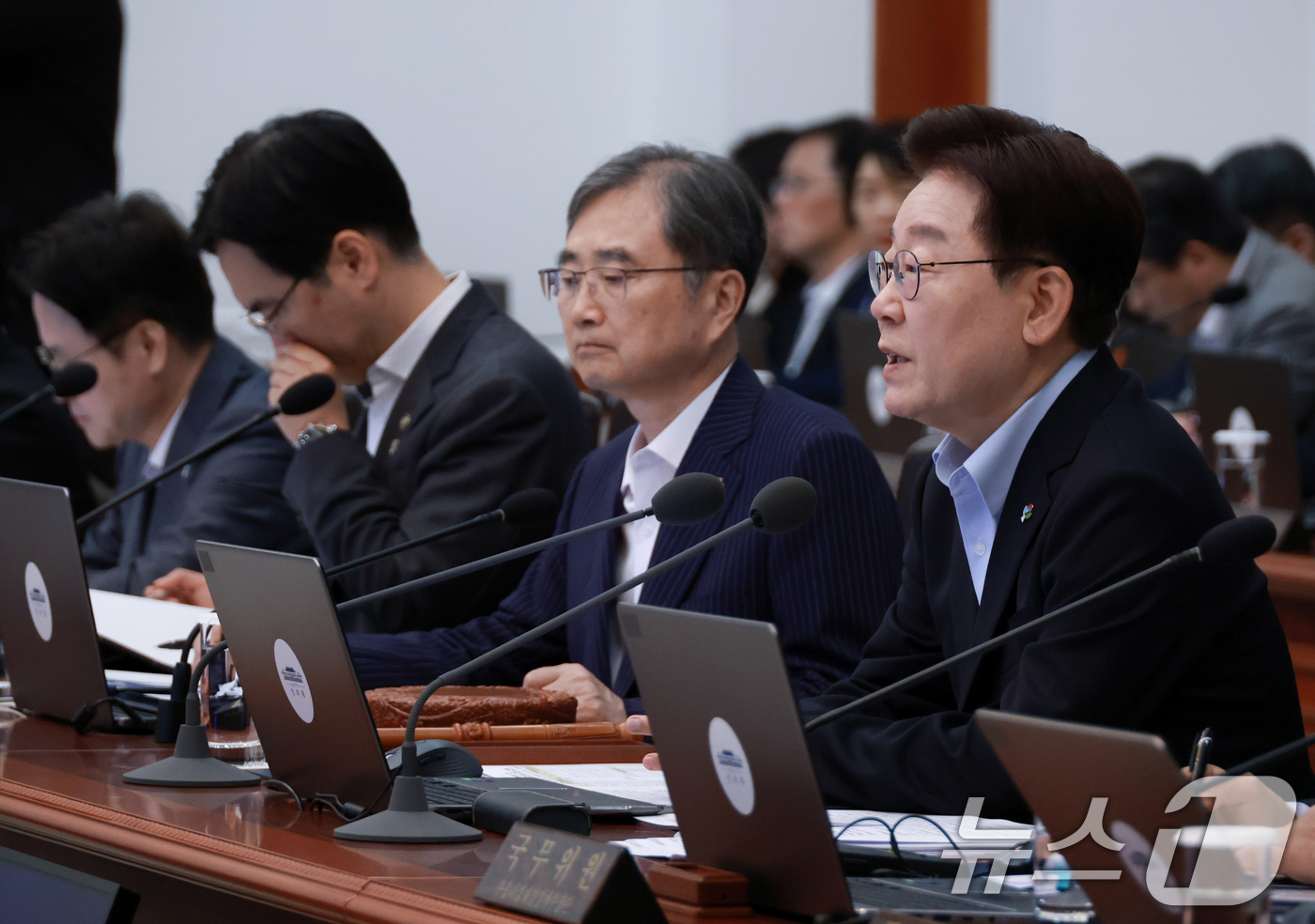 (서울=뉴스1) 허경 기자 = 이재명 대통령이 23일 청와대에서 열린 국무회의 겸 비상경제점검회의에서 발언하고 있다. (청와대통신사진기자단) 2026.6.23/뉴스1