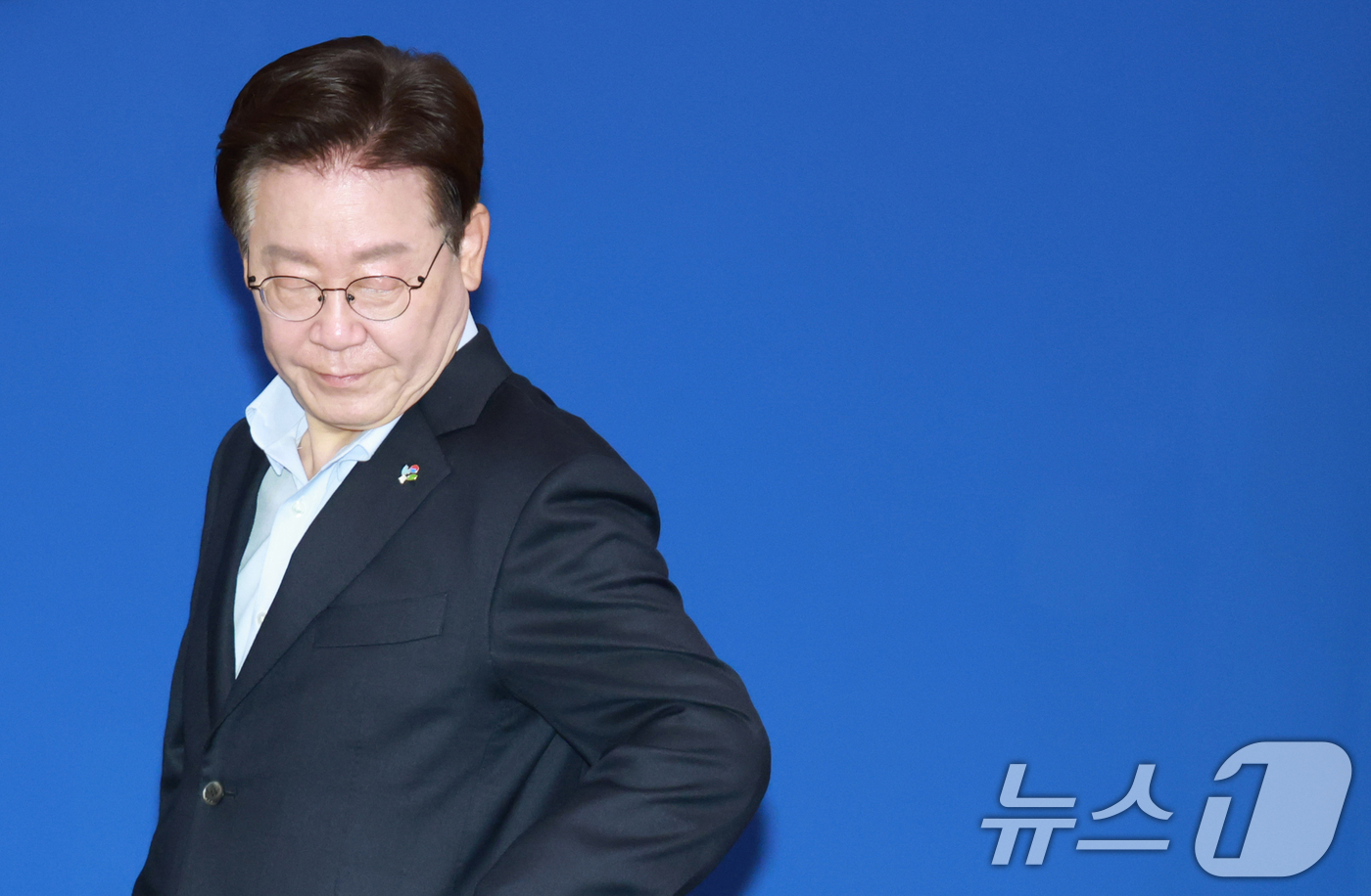 (서울=뉴스1) 허경 기자 = 이재명 대통령이 23일 청와대에서 열린 국무회의 겸 비상경제점검회의에 참석하고 있다. (청와대통신사진기자단) 2026.6.23/뉴스1
