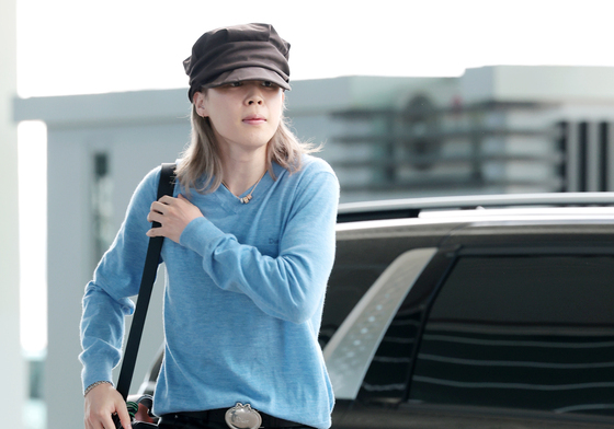 지민, 순둥순둥 눈빛