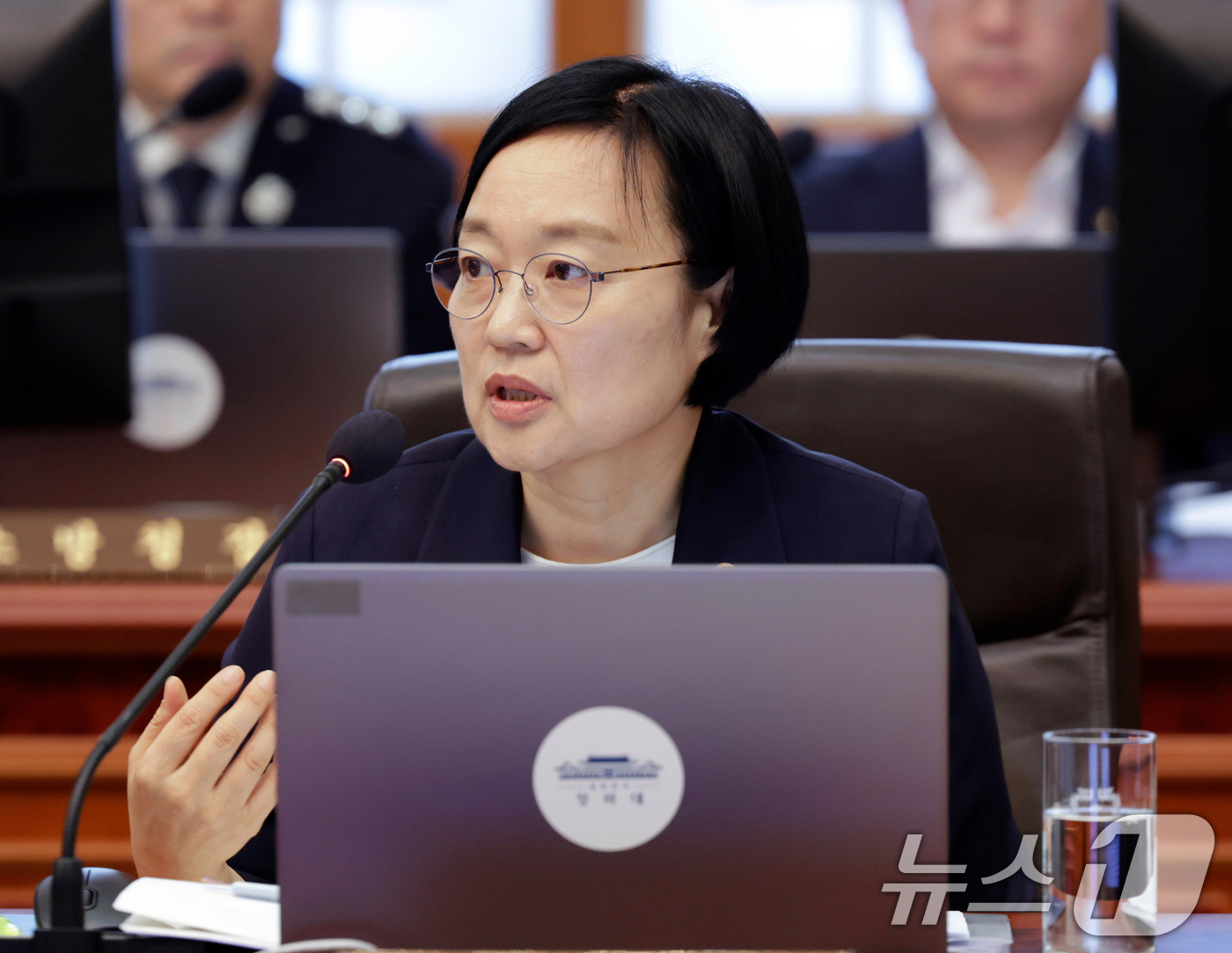 (서울=뉴스1) 허경 기자 = 한성숙 중소벤처기업부 장관(국무총리 후보자)이 23일 청와대에서 열린 국무회의 겸 비상경제점검회의에서 발언하고 있다. (청와대통신사진기자단) 2026 …