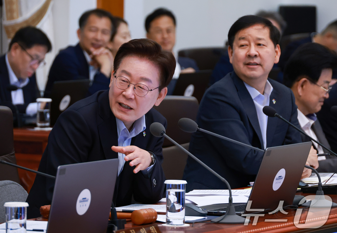 (서울=뉴스1) 허경 기자 = 이재명 대통령이 23일 청와대에서 열린 국무회의 겸 비상경제점검회의에서 발언하고 있다. (청와대통신사진기자단) 2026.6.23/뉴스1
