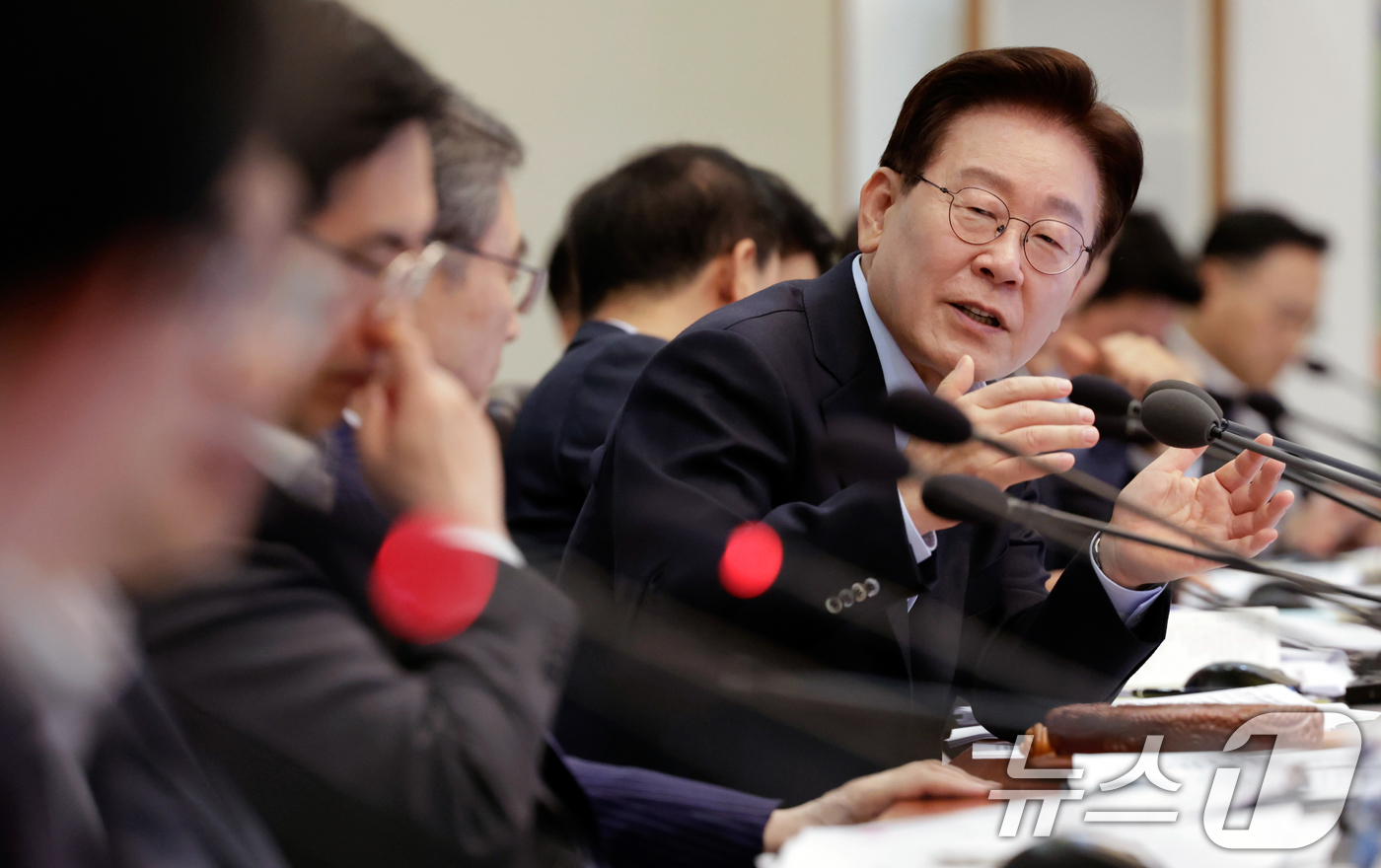 (서울=뉴스1) 허경 기자 = 이재명 대통령이 23일 청와대에서 열린 국무회의 겸 비상경제점검회의에서 발언하고 있다. (청와대통신사진기자단) 2026.6.23/뉴스1