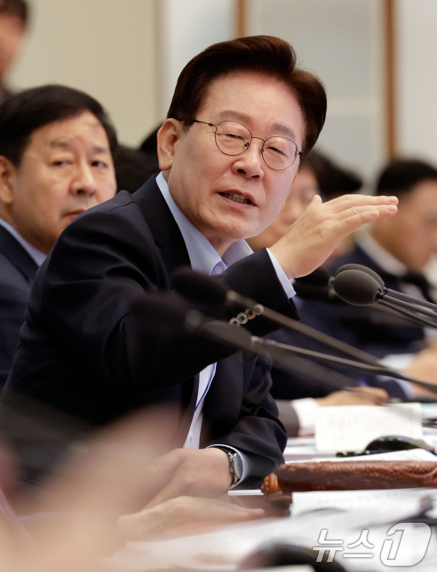 (서울=뉴스1) 허경 기자 = 이재명 대통령이 23일 청와대에서 열린 국무회의 겸 비상경제점검회의에서 발언하고 있다. (청와대통신사진기자단) 2026.6.23/뉴스1