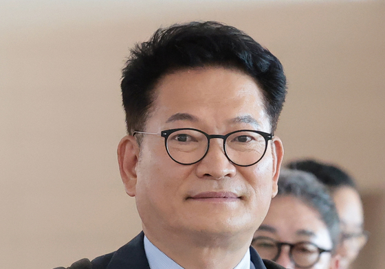 국회의장 특사자격으로 출국하는 송영길 의원