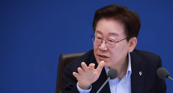 국무회의 발언하는 이재명 대통령