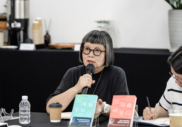 '역사 기록자' 찬와이 "보이지 않았지만 강렬했던 홍콩의 순간들 담아"