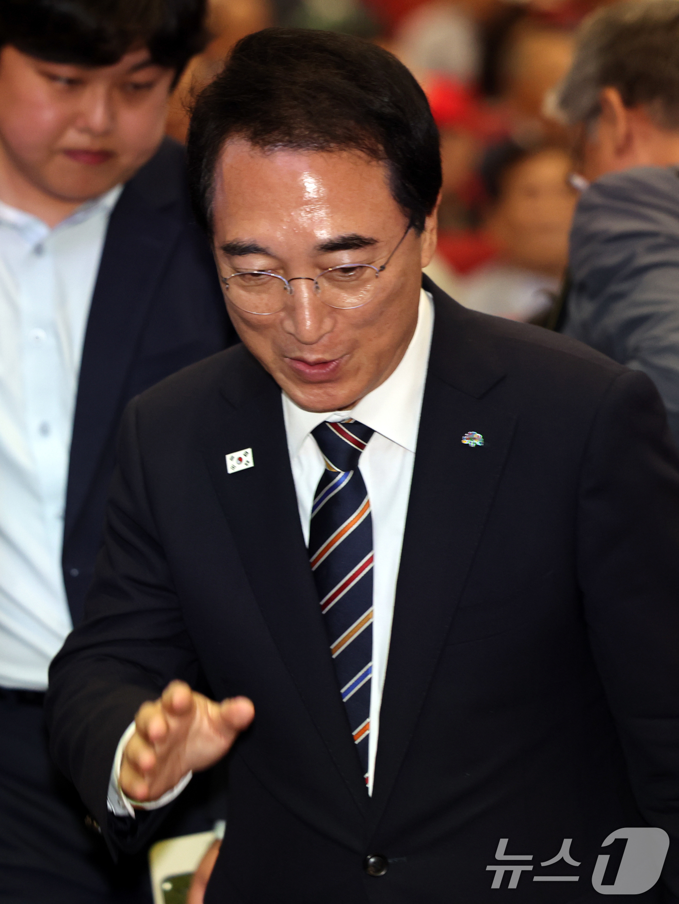 (서울=뉴스1) 황기선 기자 = 박수현 충남도지사 당선인이 23일 오후 서울 여의도 국회 의원회관에서 열린 '김종필 총재 탄생 100주년 기념 및 8주기 추도식'에 참석하고 있다. …