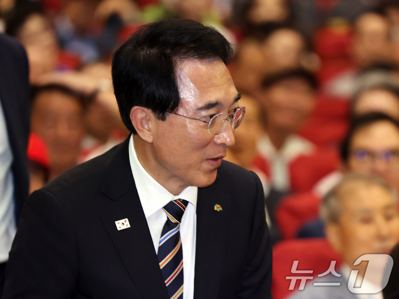(서울=뉴스1) 황기선 기자 = 박수현 충남도지사 당선인이 23일 오후 서울 여의도 국회 의원회관에서 열린 '김종필 총재 탄생 100주년 기념 및 8주기 추도식'에 참석하고 있다. …