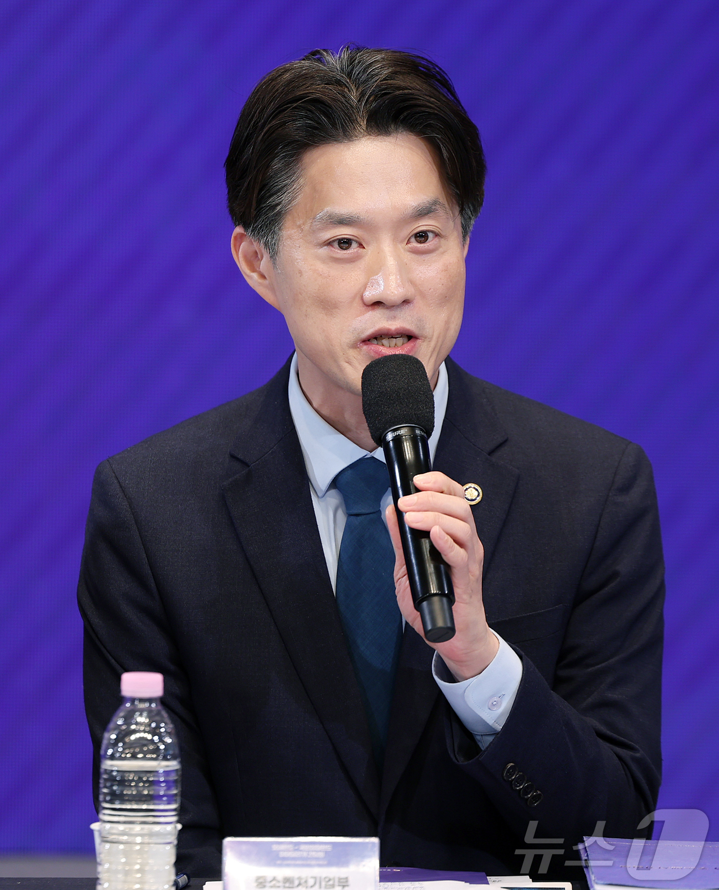 (서울=뉴스1) 김진환 기자 = 노용석 중소벤처기업부 제1차관이 23일 오후 서울 마포구 SVC 서울에서 열린 모태펀드-국민성장펀드 이어달리기 간담회 ‘벤처·스타트업이 글로벌 유니 …