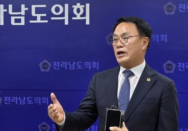 민주당 전남광주통합시의회 의장 후보에 4선 송형곤 선출