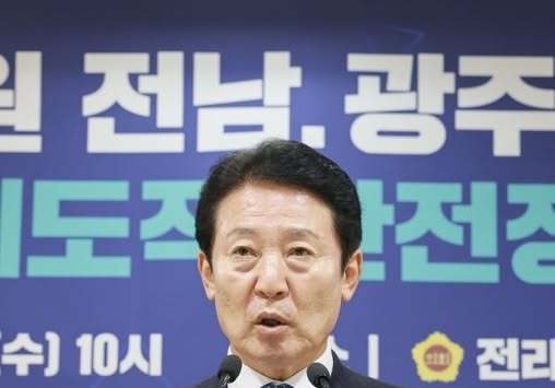 민주당 통합시의장 선거 낙선 전경선 "의장단 나눠먹기…야합"