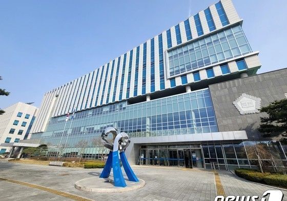 이별 통보 연인 집 찾아가 흉기 살해…60대 징역 20년 선고