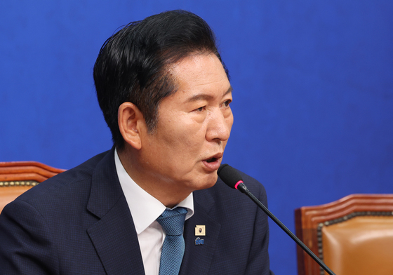 정청래, 당 대표직 사퇴 "대통령과 의리 지킬 것"
