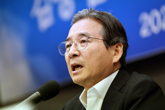 모두발언하는 김용범 청와대 정책실장