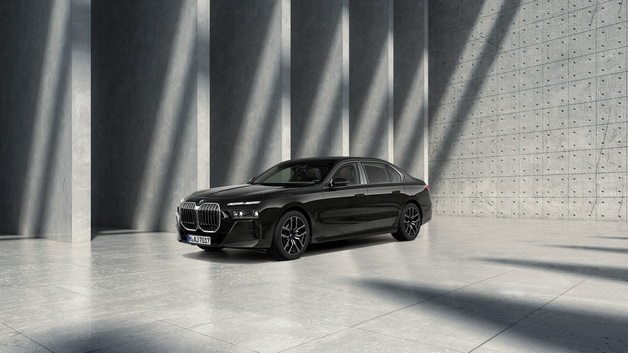 BMW, 압도적 존재감 '7시리즈 블랙 트림' 출시…1억5070만원부터