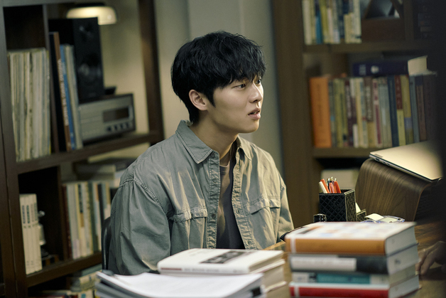 최현욱, '맨끝줄소년' 최민식 흔든 서스펜스 호평…화제성 2위 직행