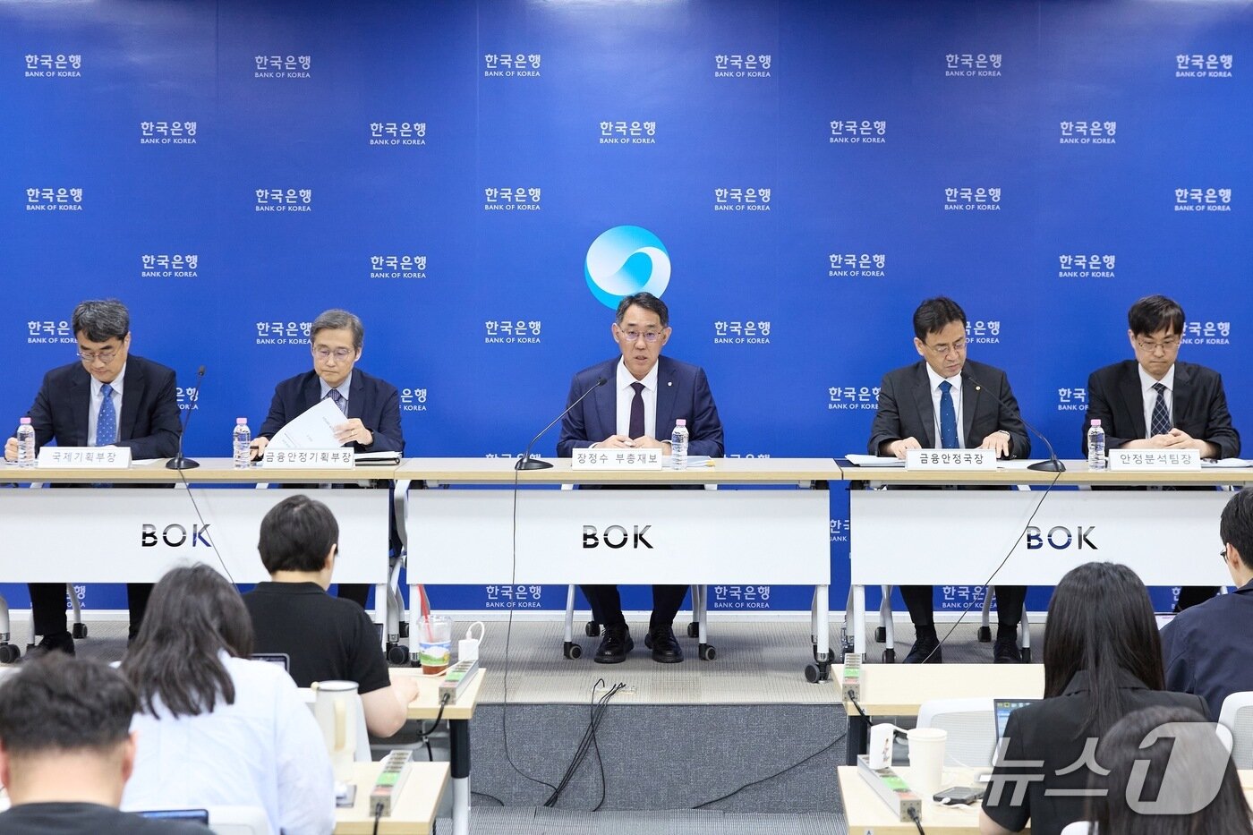 본문 이미지 - 장정수 한국은행 부총재보가 24일 서울 중구 한국은행에서 열린 금융안정보고서 설명회에서 발언하고 있다.(한국은행 제공)
