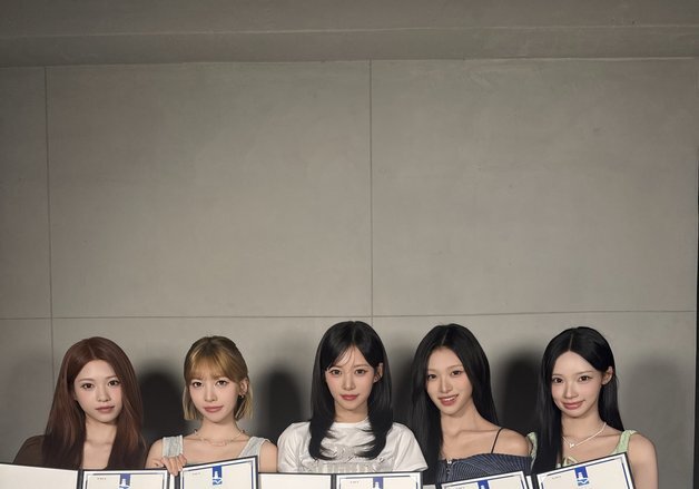 걸그룹 리센느, 수원시 홍보대사 위촉…'수원 방문의 해' 알린다