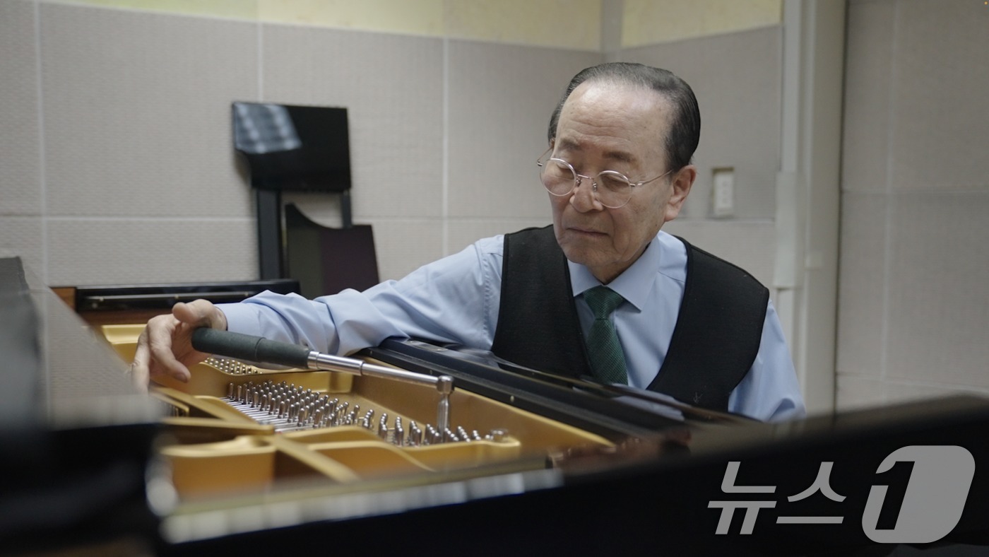 (서울=뉴스1) = 현대차그룹은 지난 2월 열린 '아산 정주영 서거 25주기 추모 음악회 : 이어지는 울림'이 CNN 프로그램 '쇼타임(Showtime)'을 통해 전 세계 시청자들 …