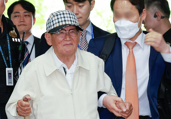 [뉴스1 PICK]신천지 이만희 '국힘 집단 입당' 의혹 구속심사 출석