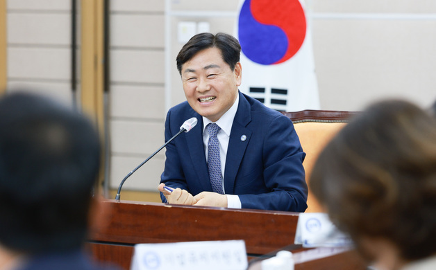 이임 앞둔 김관영 "공직자 의사결정, 공정·정의 늘 고민해야"