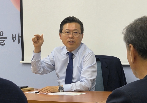 장기수 당선인 "한물 간 버스공영제 도입, 논의 안해"