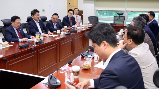 국힘 개혁파 "보수 재건 첫걸음은 대표 사퇴"…장동혁 압박