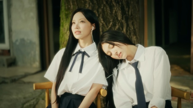 태연 가창·리센느 MV 출연…대세 만난 '만찬가', 티저 벌써 31만뷰