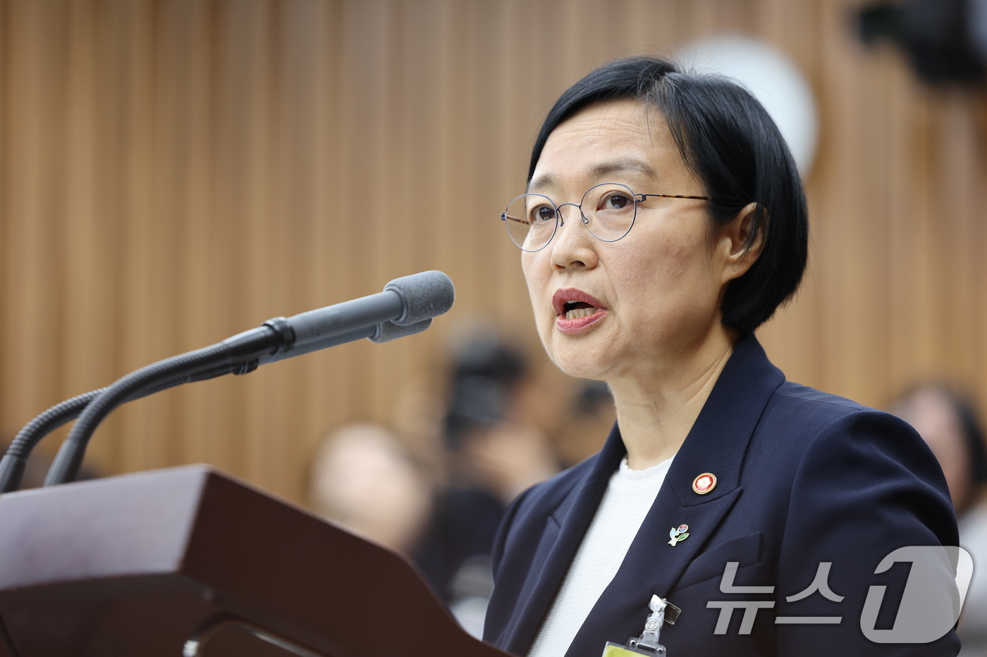 (서울=뉴스1) 신웅수 기자 = 한성숙 국무총리 후보자가 25일 서울 여의도 국회에서 열린 인사청문회에 출석해 인사말을 하고 있다. 2026.6.25/뉴스1
