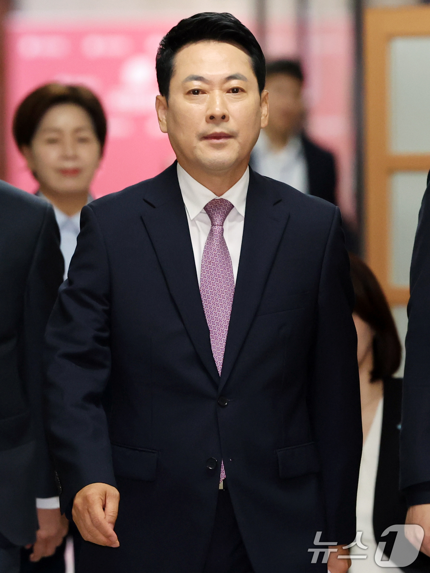 (서울=뉴스1) 황기선 기자 = 장동혁 국민의힘 대표가 25일 오전 서울 여의도 국회에서 열린 최고위원회의에서 모두발언을 하고 있다.  2026.6.25/뉴스1
