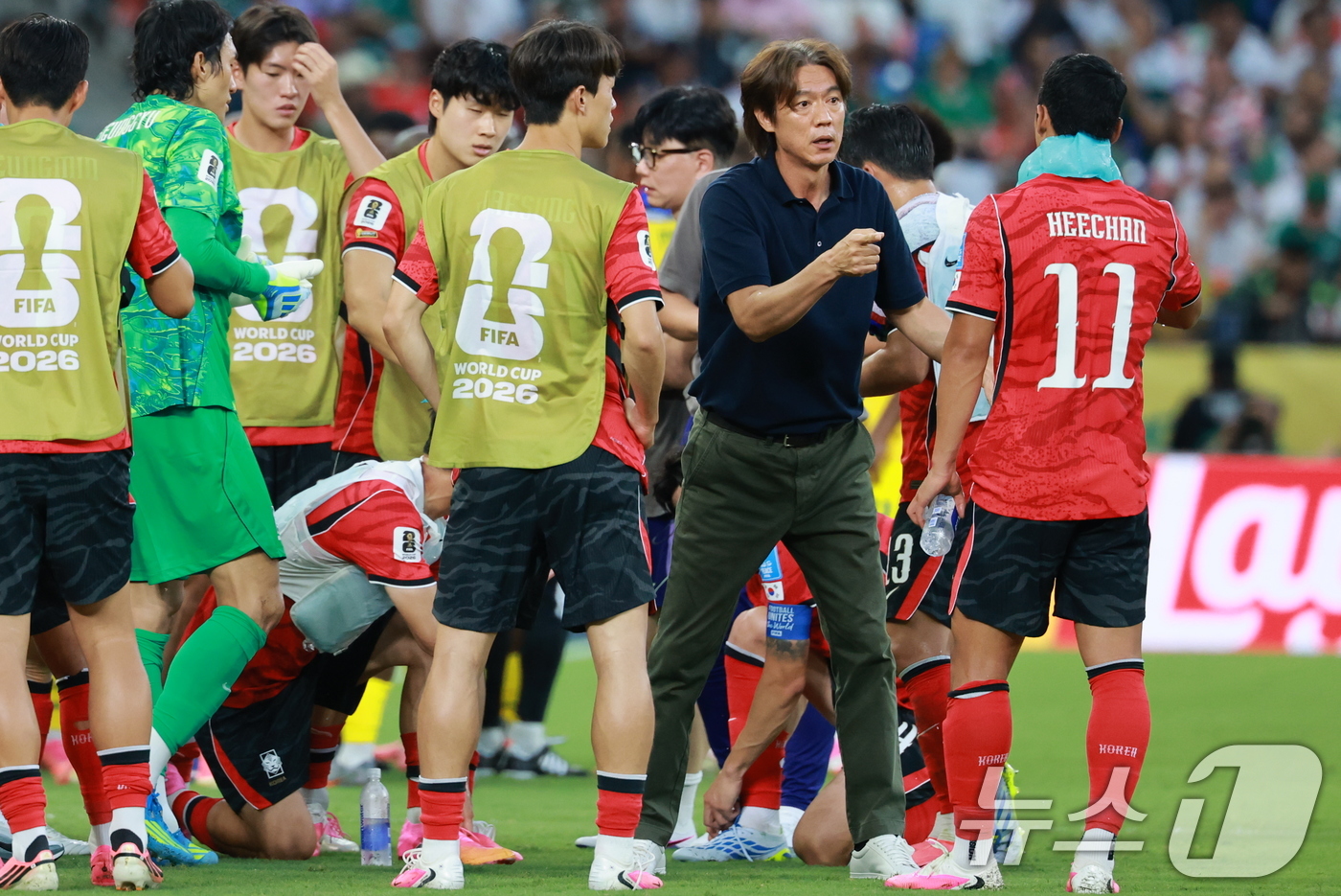 (몬테레이(멕시코)=뉴스1) 임세영 기자 = 대한민국 축구국가대표팀 홍명보 감독이 24일(현지시간) 멕시코 몬테레이 스타디움에서 열린 2026 북중미 월드컵 A조 조별리그 3차전 …
