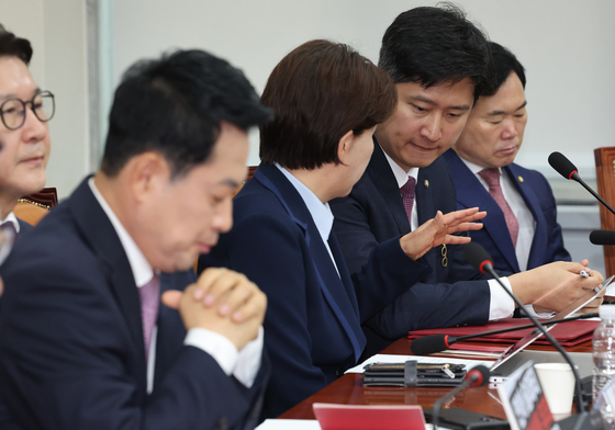 우재준 최고위원 발언 후' 냉랭해진 최고위 분위기'