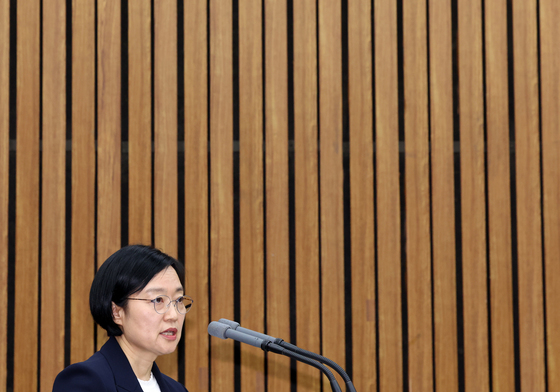 청문회 출석해 인사말하는 한성숙 후보자