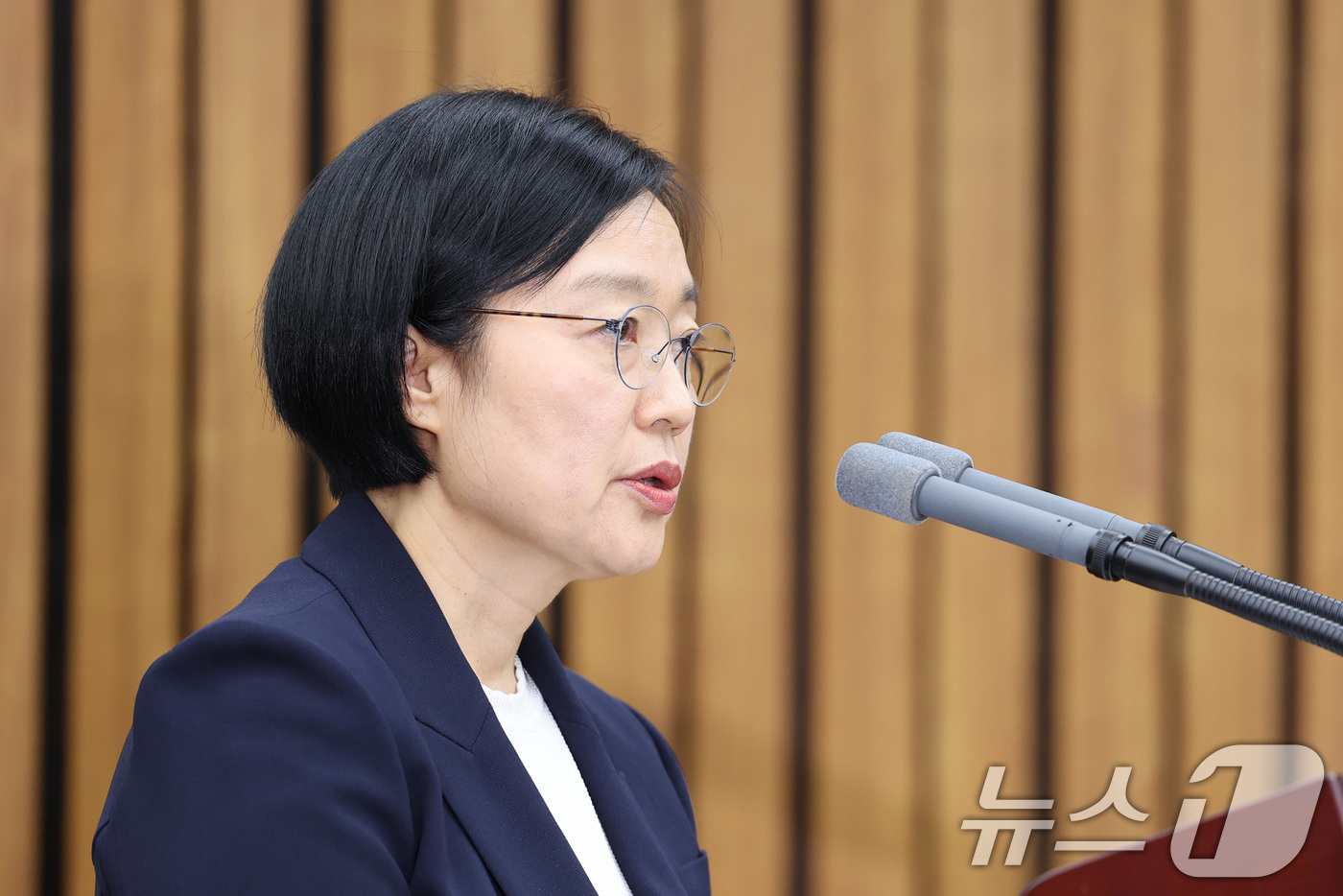 (서울=뉴스1) 신웅수 기자 = 한성숙 국무총리 후보자가 25일 서울 여의도에서 열린 인사청문회에서 인사말을 하고 있다. 2026.6.25/뉴스1