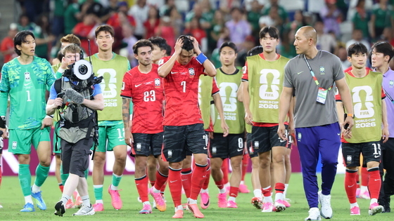 홍명보호 남아공에 0-1 져 조 3위…32강 자력진출 실패
