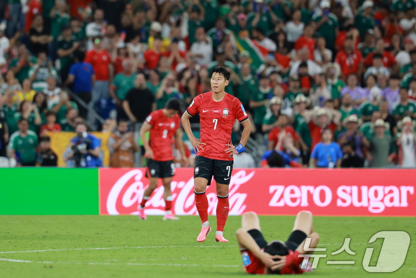 (몬테레이(멕시코)=뉴스1) 임세영 기자 = 대한민국 축구국가대표팀 손흥민이 24일(현지시간) 멕시코 몬테레이 스타디움에서 열린 2026 북중미 월드컵 A조 조별리그 3차전 대한민 …