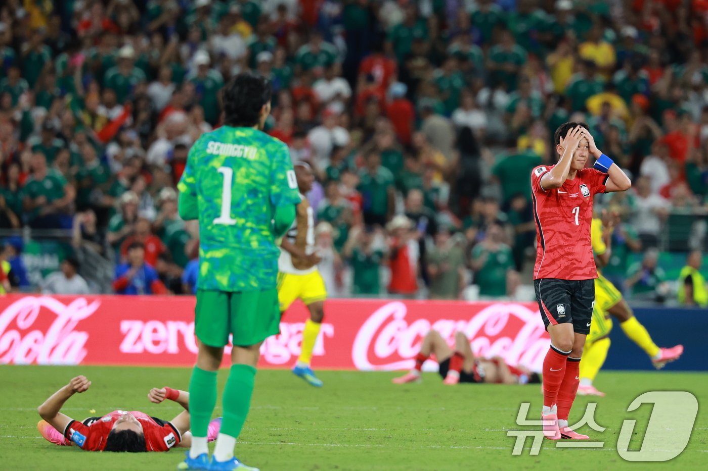 (몬테레이(멕시코)=뉴스1) 임세영 기자 = 대한민국 축구국가대표팀 선수들이 24일(현지시간) 멕시코 몬테레이 스타디움에서 열린 2026 북중미 월드컵 A조 조별리그 3차전 대한민 …